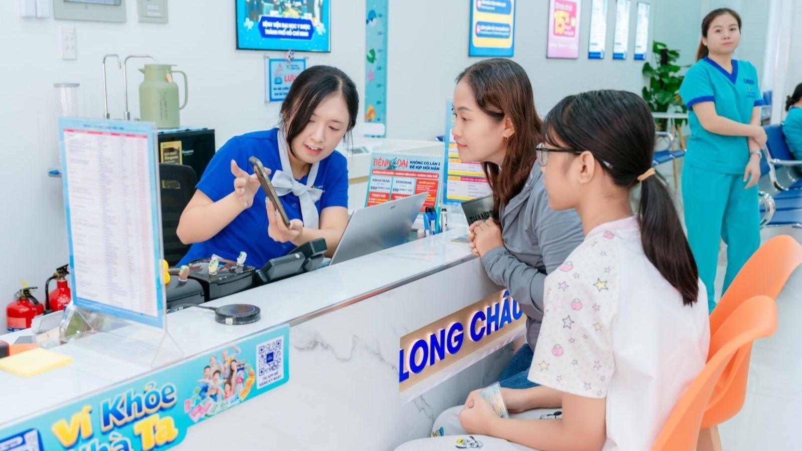 Ti&ecirc;m chủng Long Ch&acirc;u ảnh 1