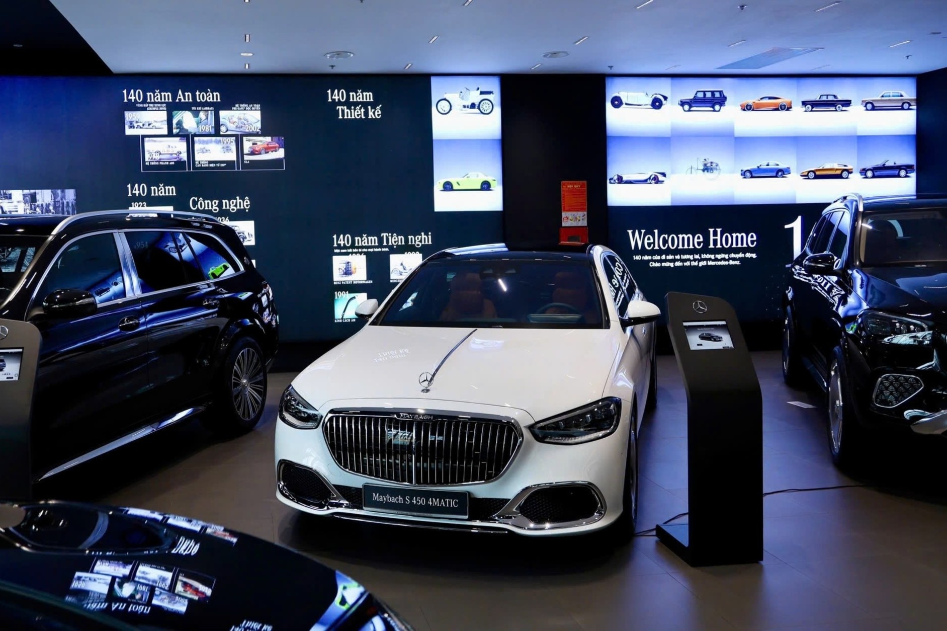 Nhà phân phối Mercedes-Benz đồng loạt đầu tư nâng chuẩn showroom ở VN