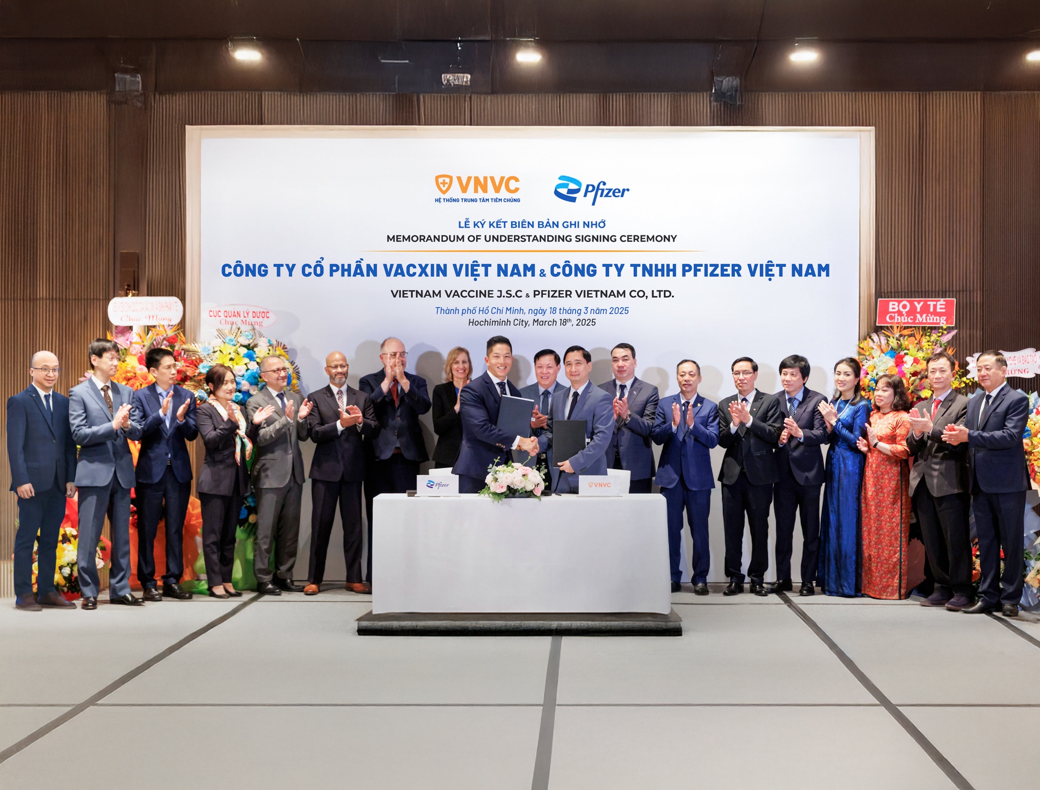 Ti&ecirc;m chủng VNVC ảnh 6
