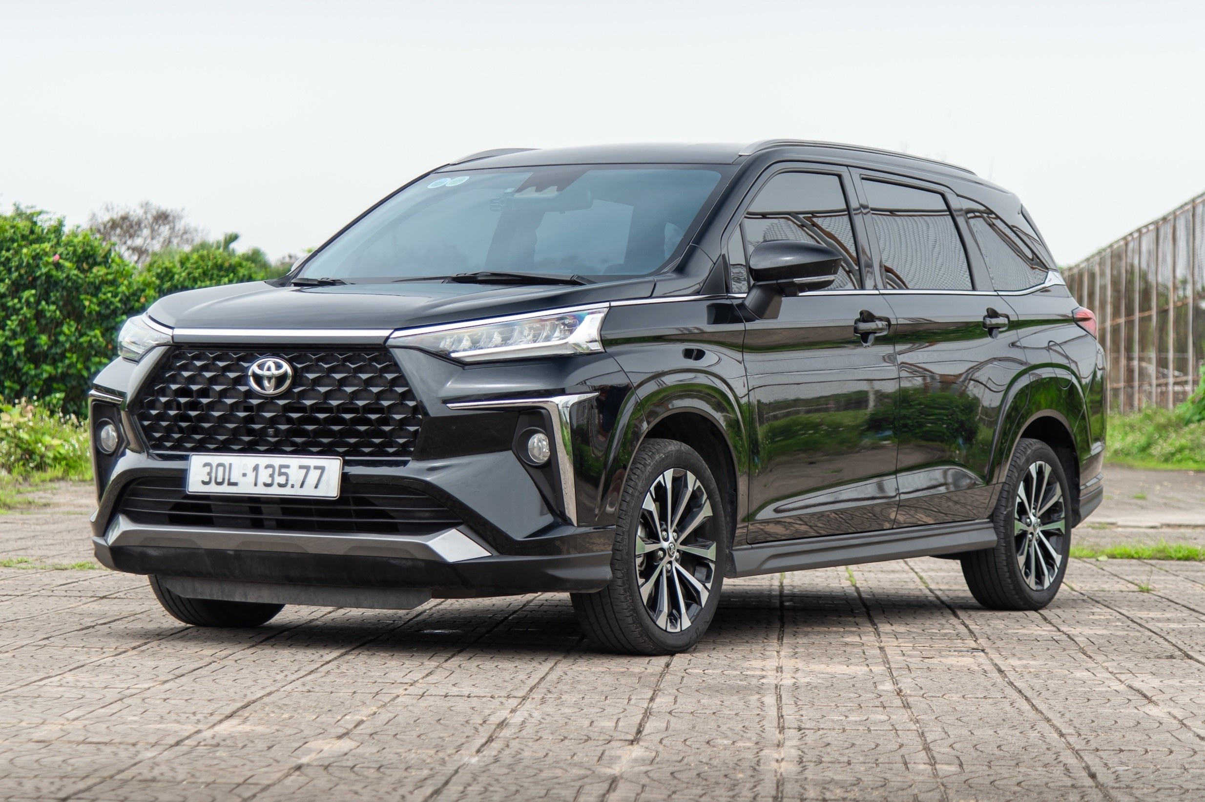 Vì sao Toyota Veloz Cross vẫn được lòng chủ xe kinh doanh dịch vụ?