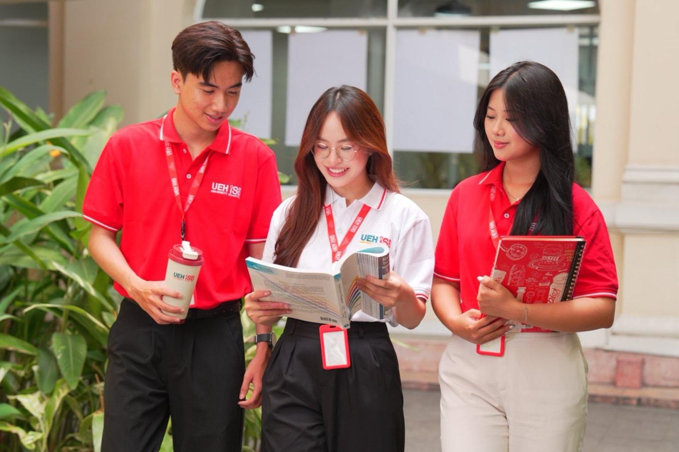 'AI for Business' - từ bài toán doanh nghiệp đến lớp học đại học
