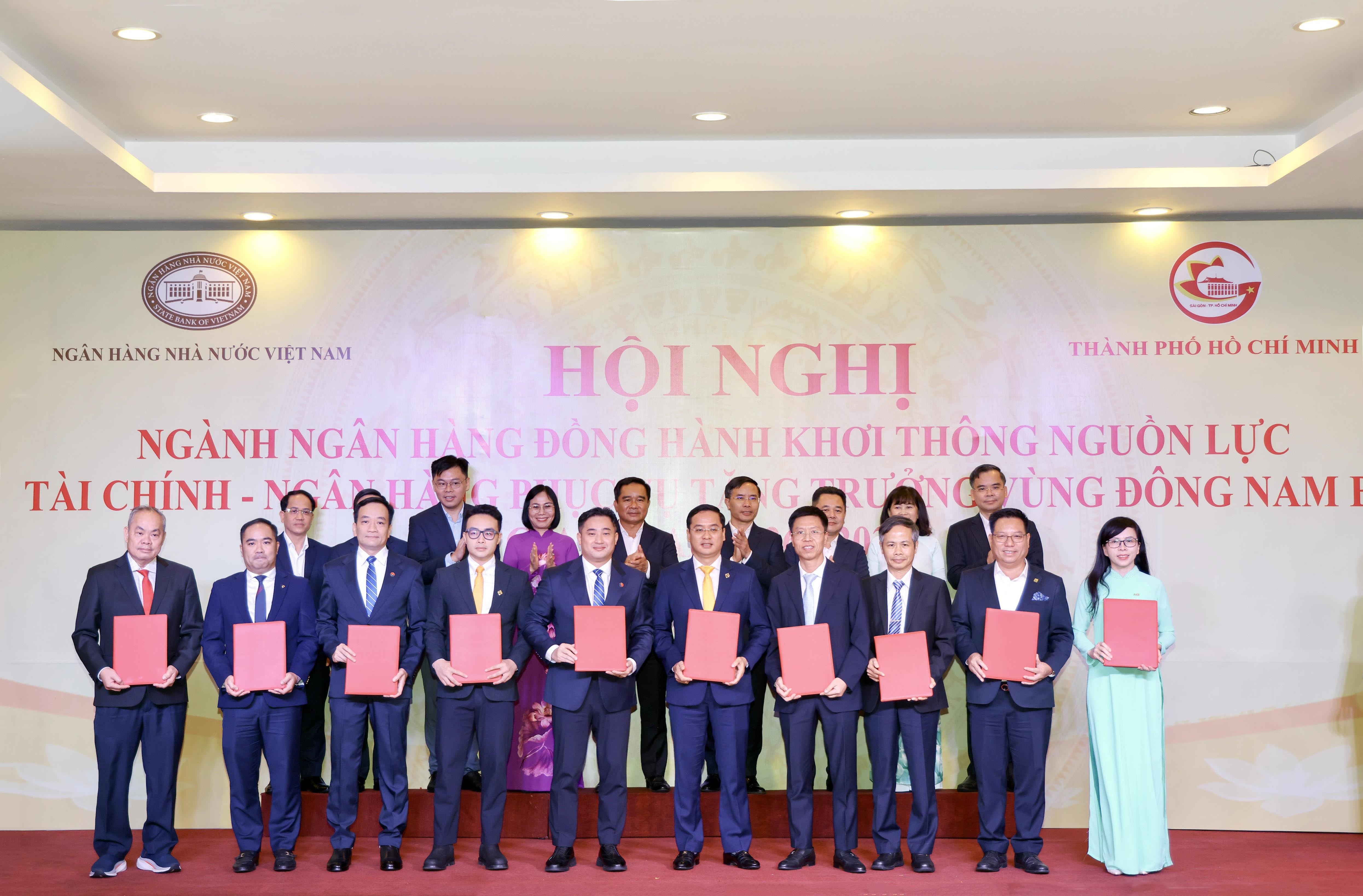 Ngân hàng NCB ký kết thu xếp vốn cho 2 dự án trọng điểm của TP.HCM