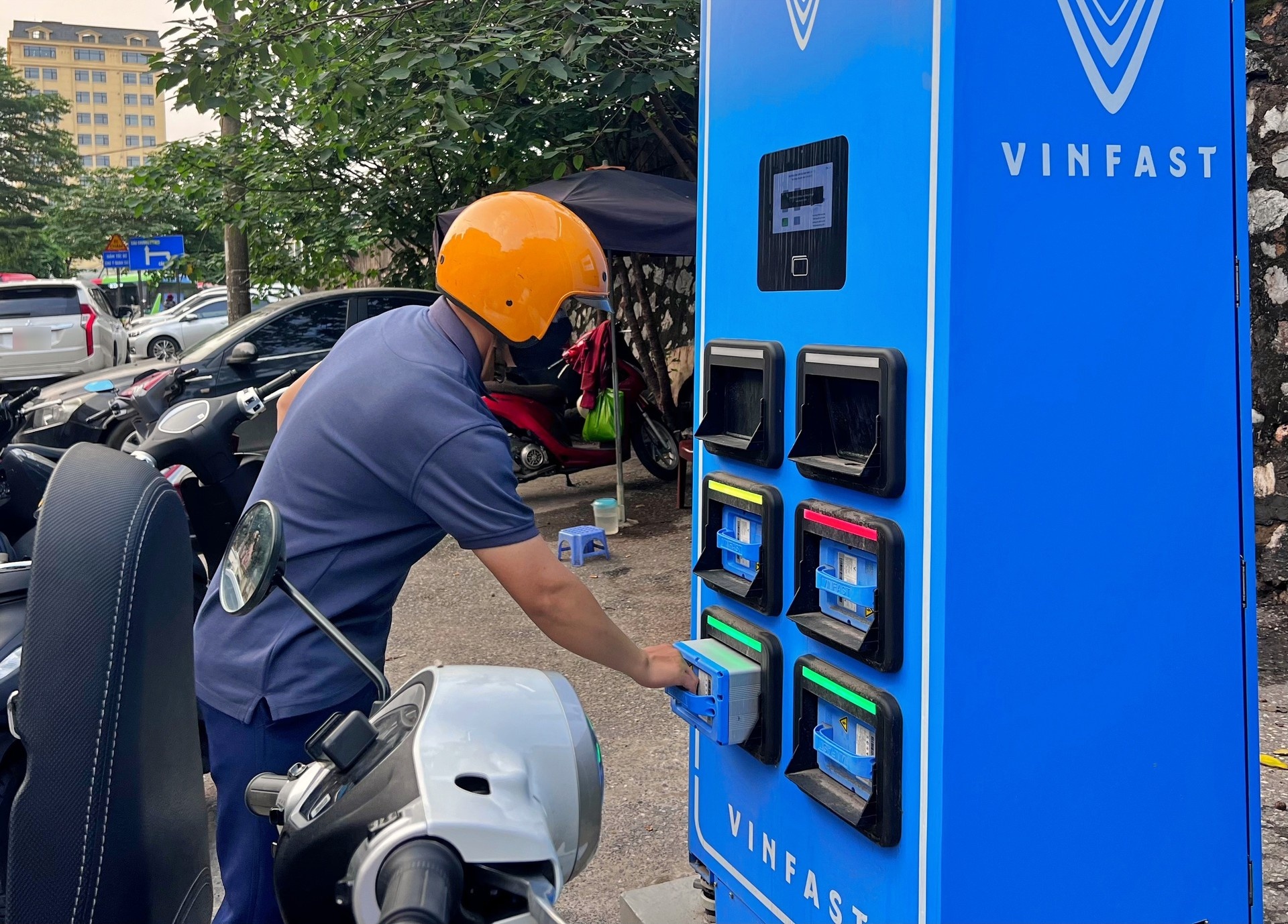 Xe máy điện đổi pin ảnh 2 Xe máy điện đổi pin ảnh 2