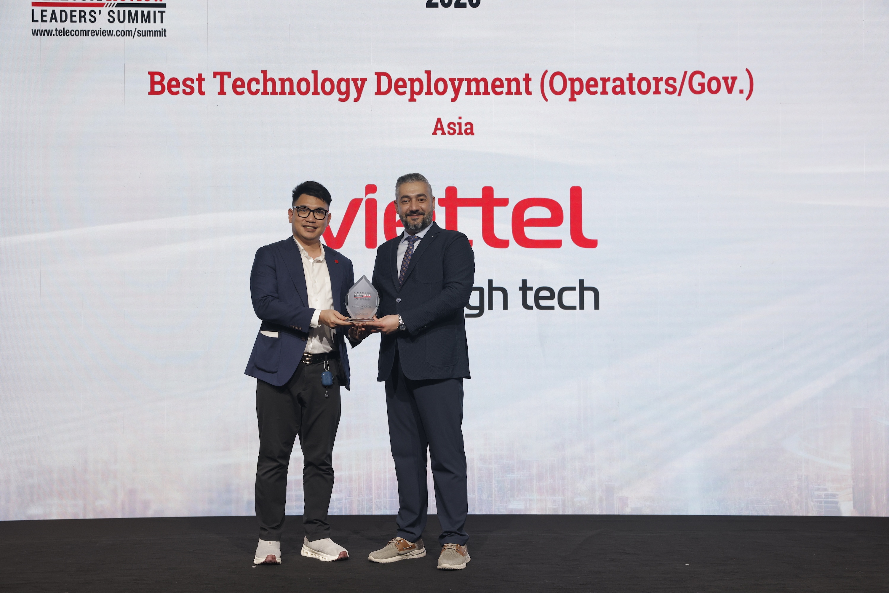 Viettel High Tech ảnh 1