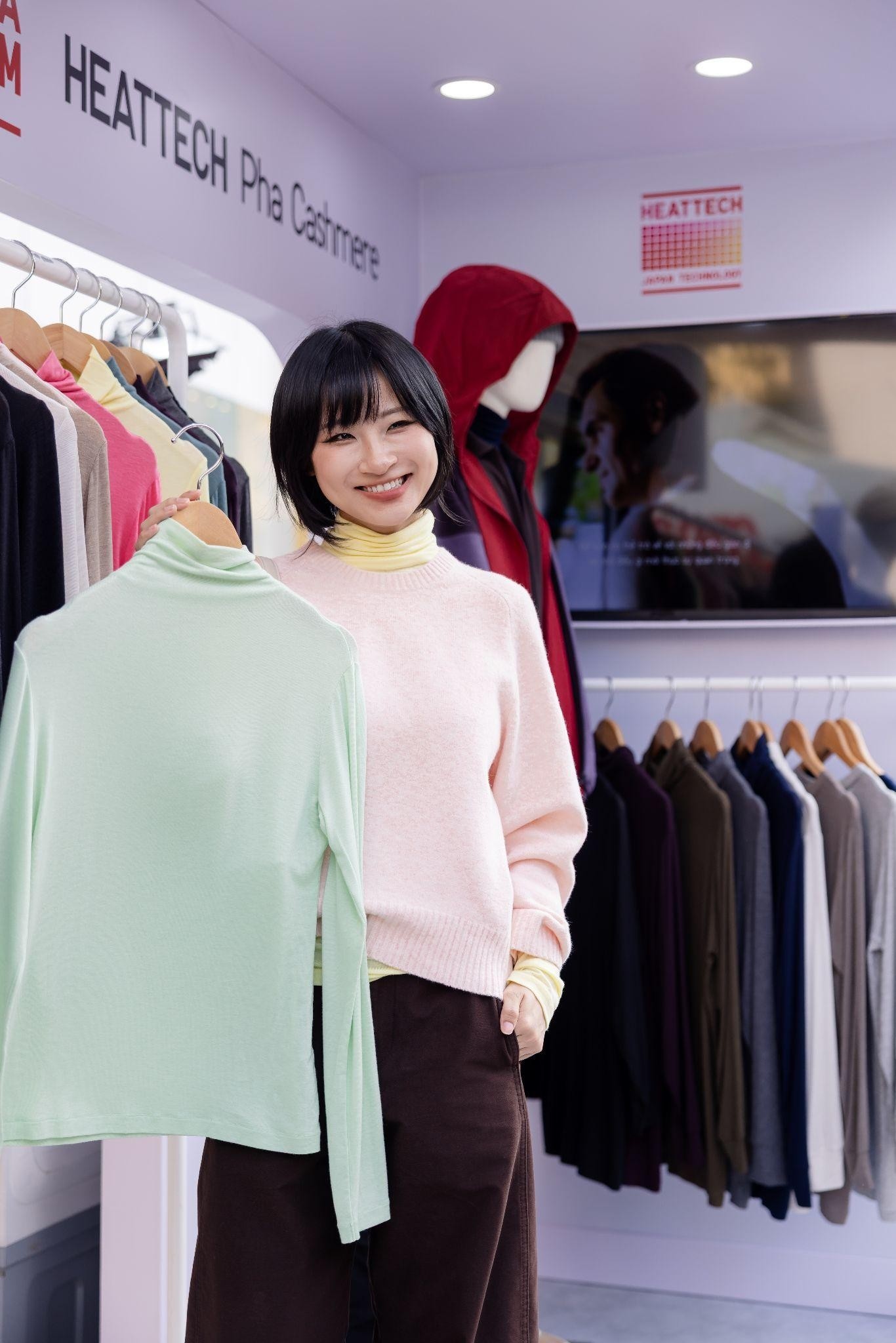 Uniqlo ảnh 14