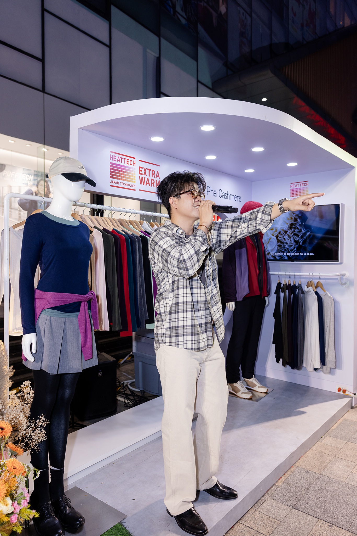 Uniqlo ảnh 3