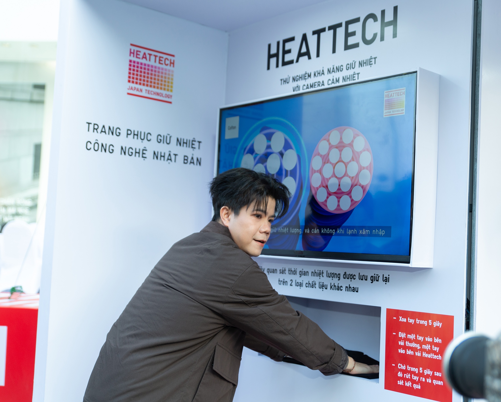 Uniqlo ảnh 8