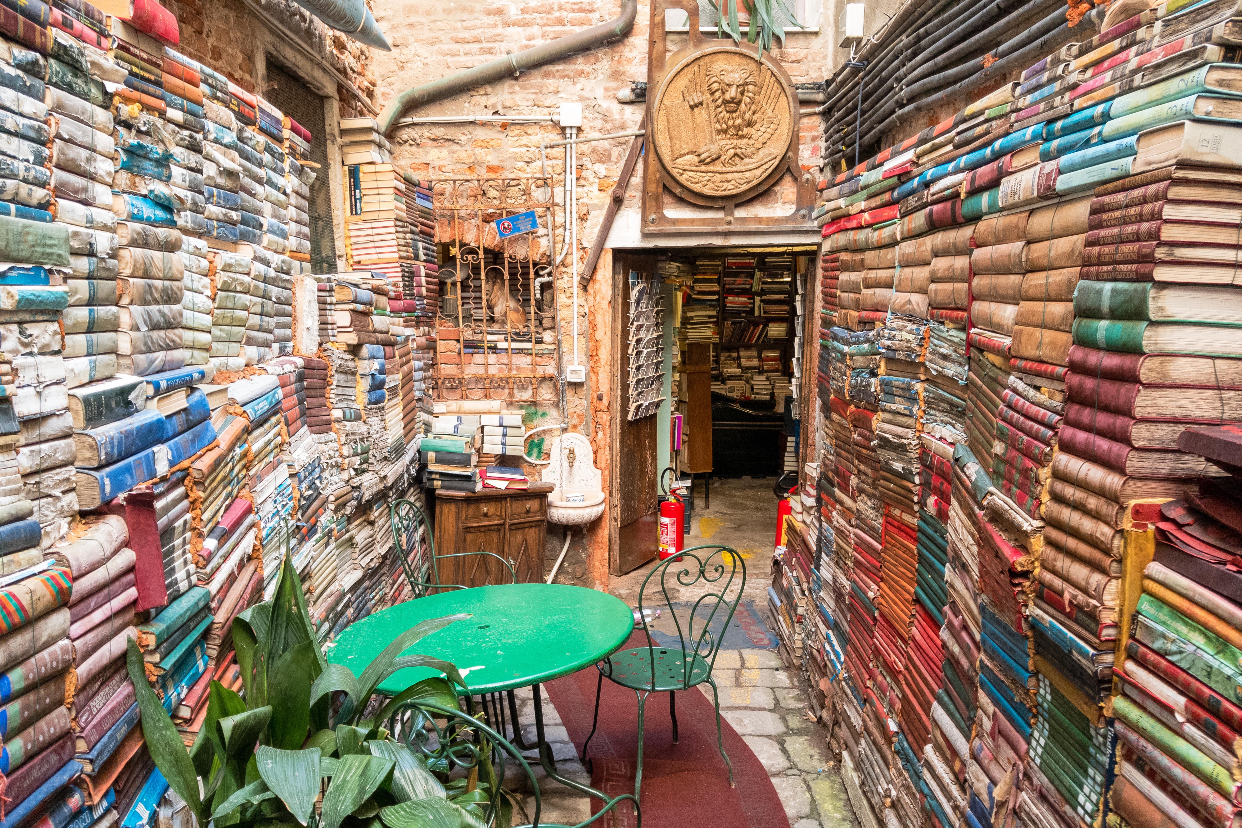 nganh xuat ban tai Italy phuc hoi anh 1