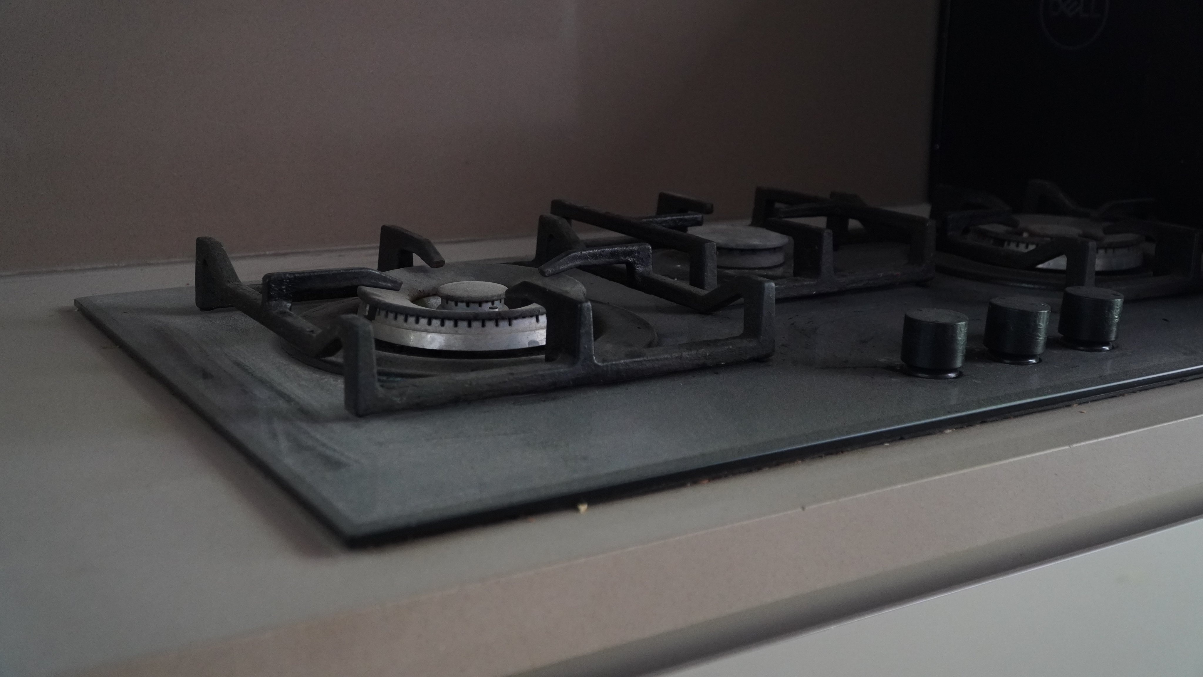 Cu dan kho vi cong trinh xay dung gay bui va on anh 4