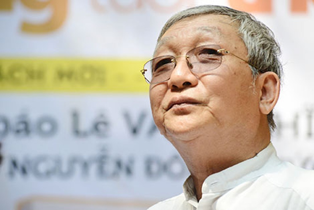 Nha van Le Van Nghia qua doi hinh anh
