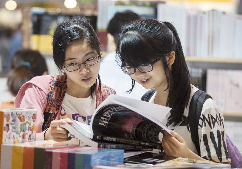 Nganh xuat ban Trung Quoc tim huong di moi trong dai dich hinh anh