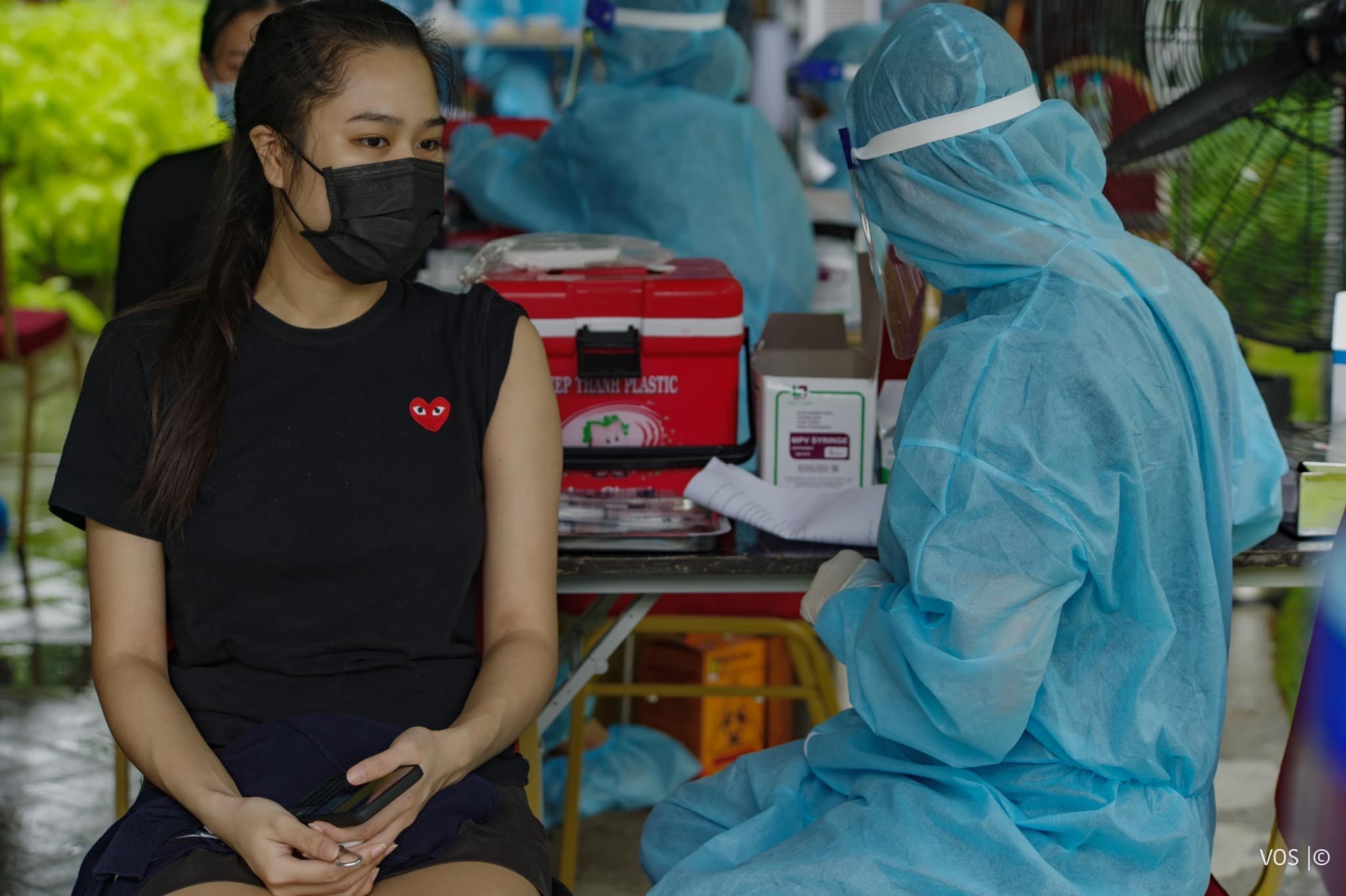 Chung cu tai TP.HCM to chuc tiem chung vaccine anh 2