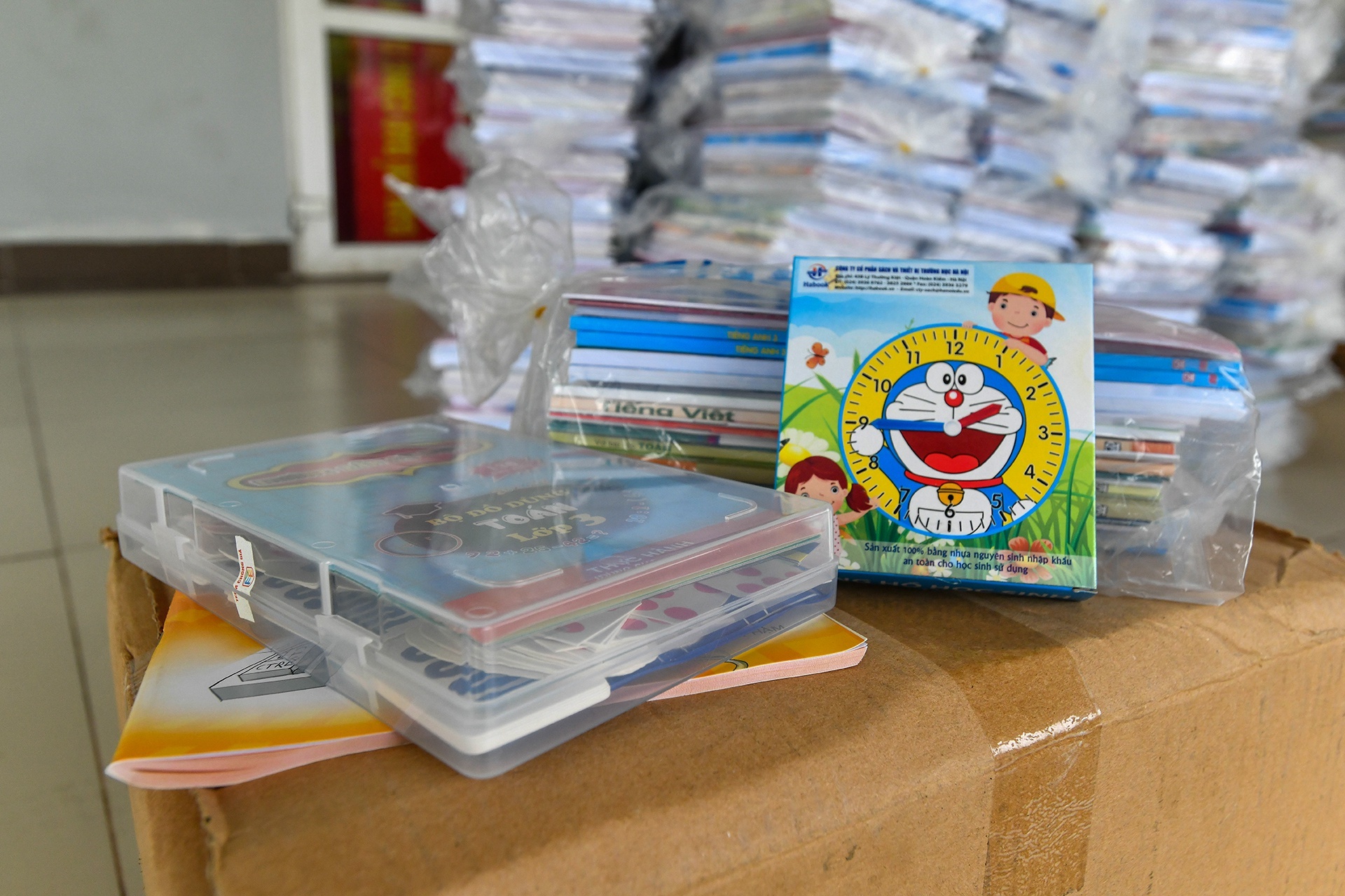 Sach giao khoa cho nam hoc moi anh 1