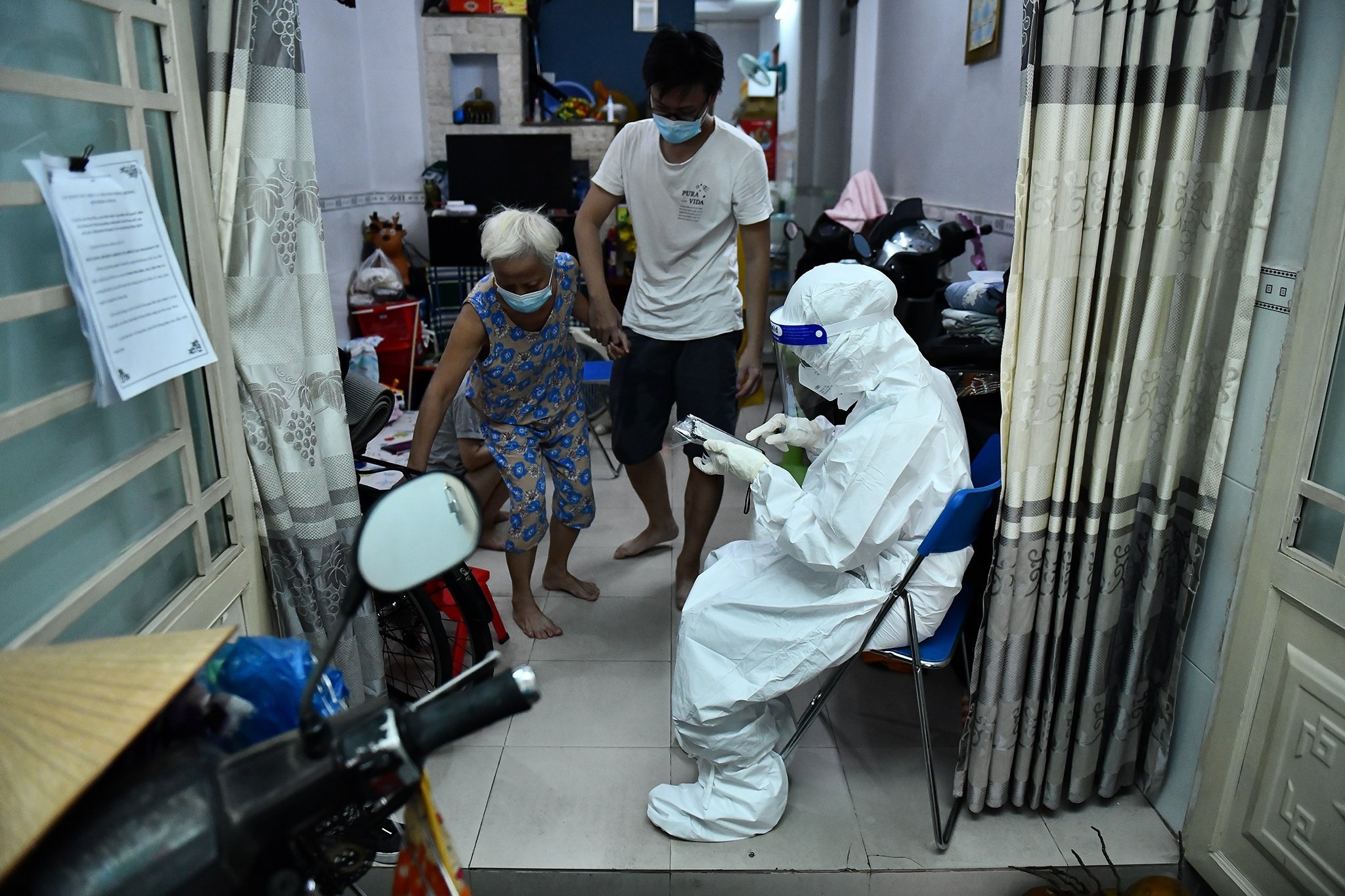 moi gioi F0 khoi benh anh 2