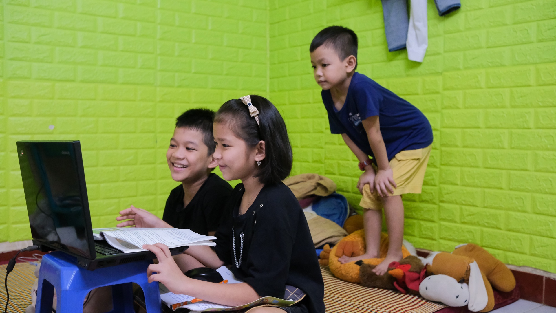 phu huynh lo lang sinh hoat cua con anh 2