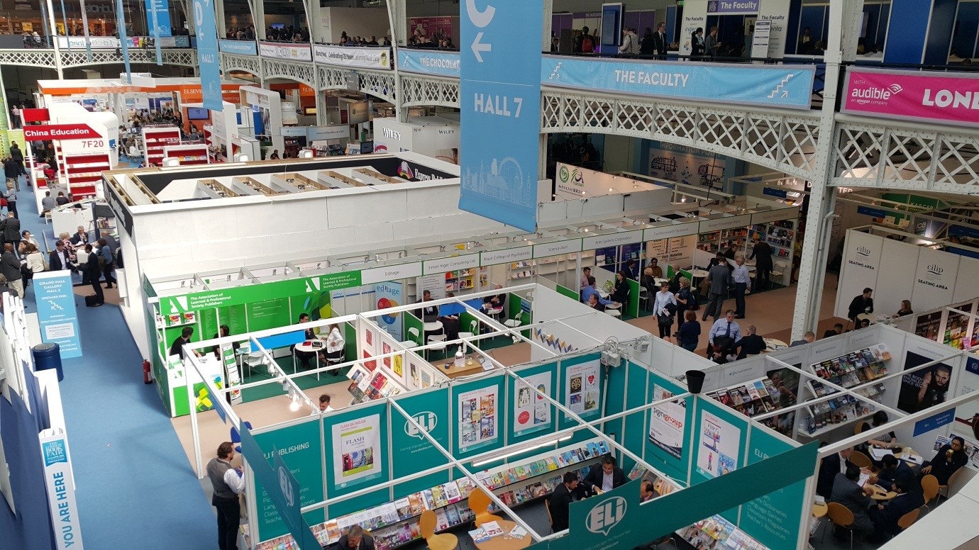 Nganh xuat ban chau Au anh 1