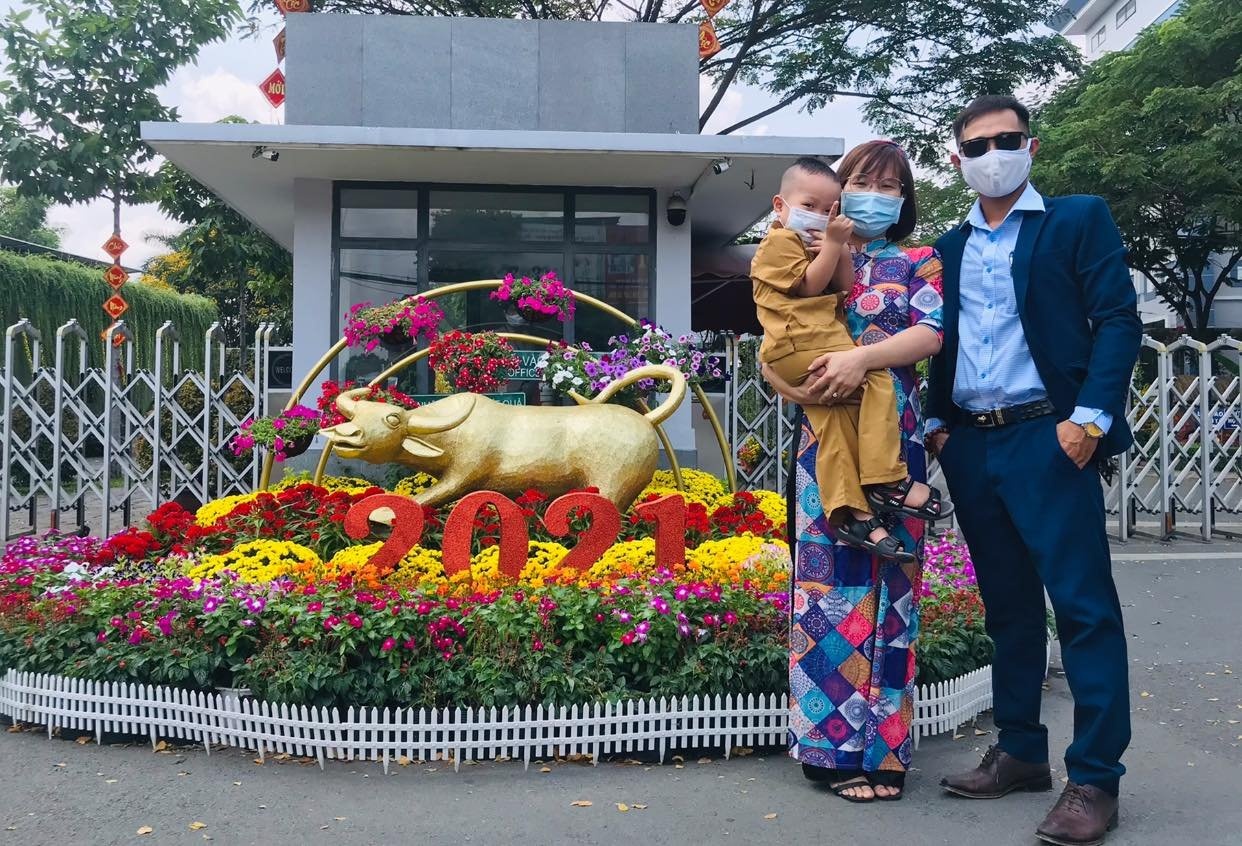 Cu dan don Tet xa nha anh 1