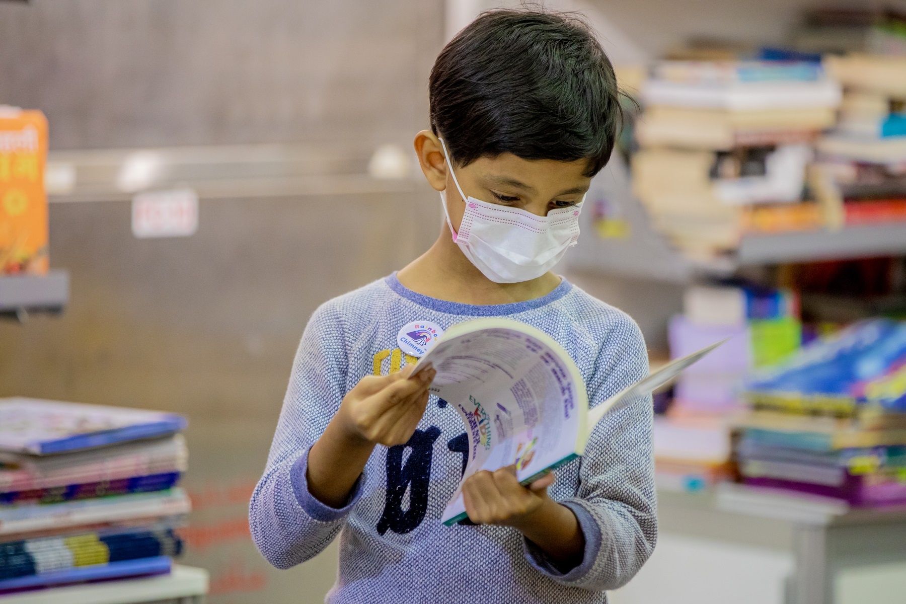 nhieu hoi cho sach the gioi tro lai anh 3