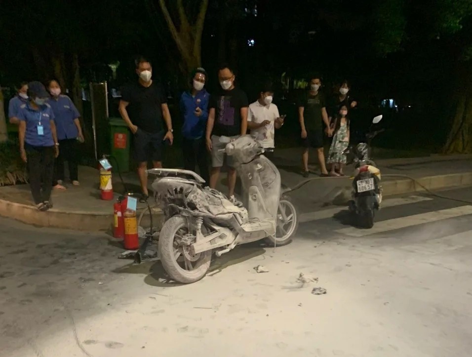 sac xe may dien tai chung cu anh 3