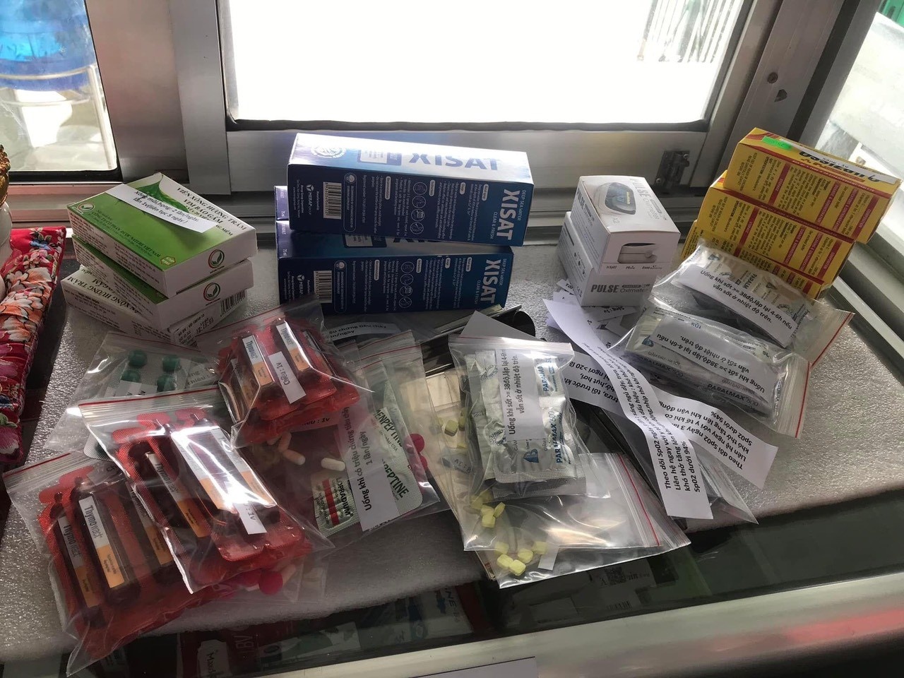 tre nhiem Covid-19,  ca nha nhiem theo anh 2