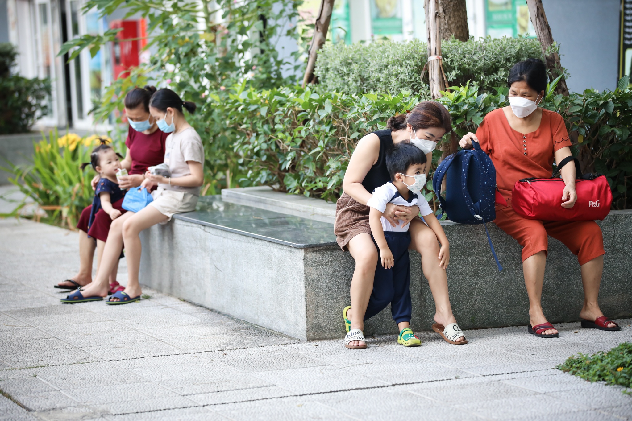 Phu huynh tim nguoi trong con anh 2