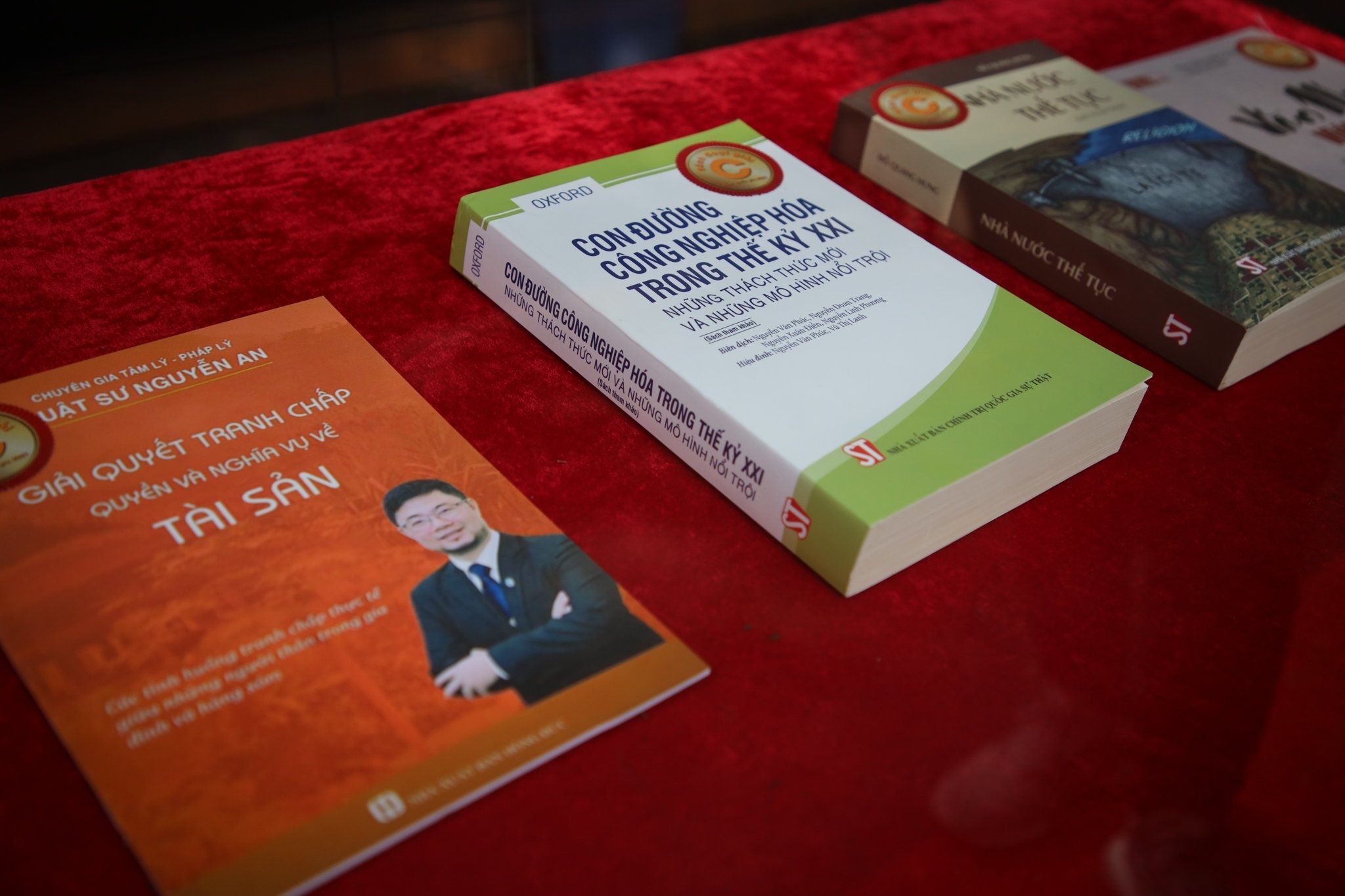 Sach tinh gon la huong di moi cua nganh xuat ban hinh anh