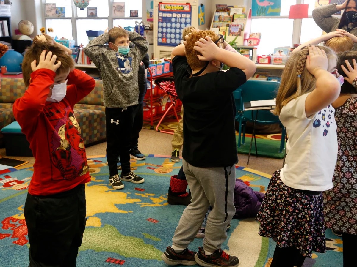 trẻ học về cảm xúc ảnh 2 tre hoc ve cam xuc anh 2