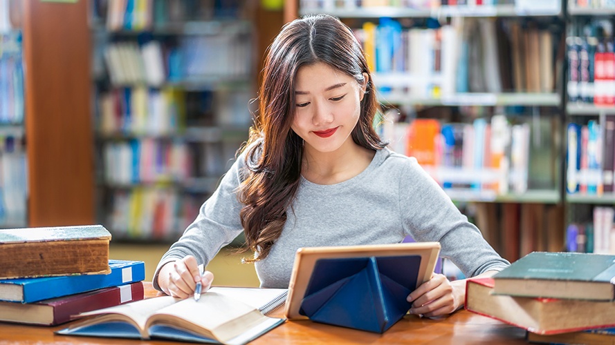 UEF ảnh 1 UEF anh 1