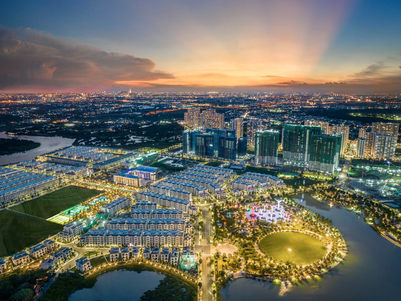 Vinhomes Grand Park huong loi lon tu cac du an phat trien ha tang hinh anh