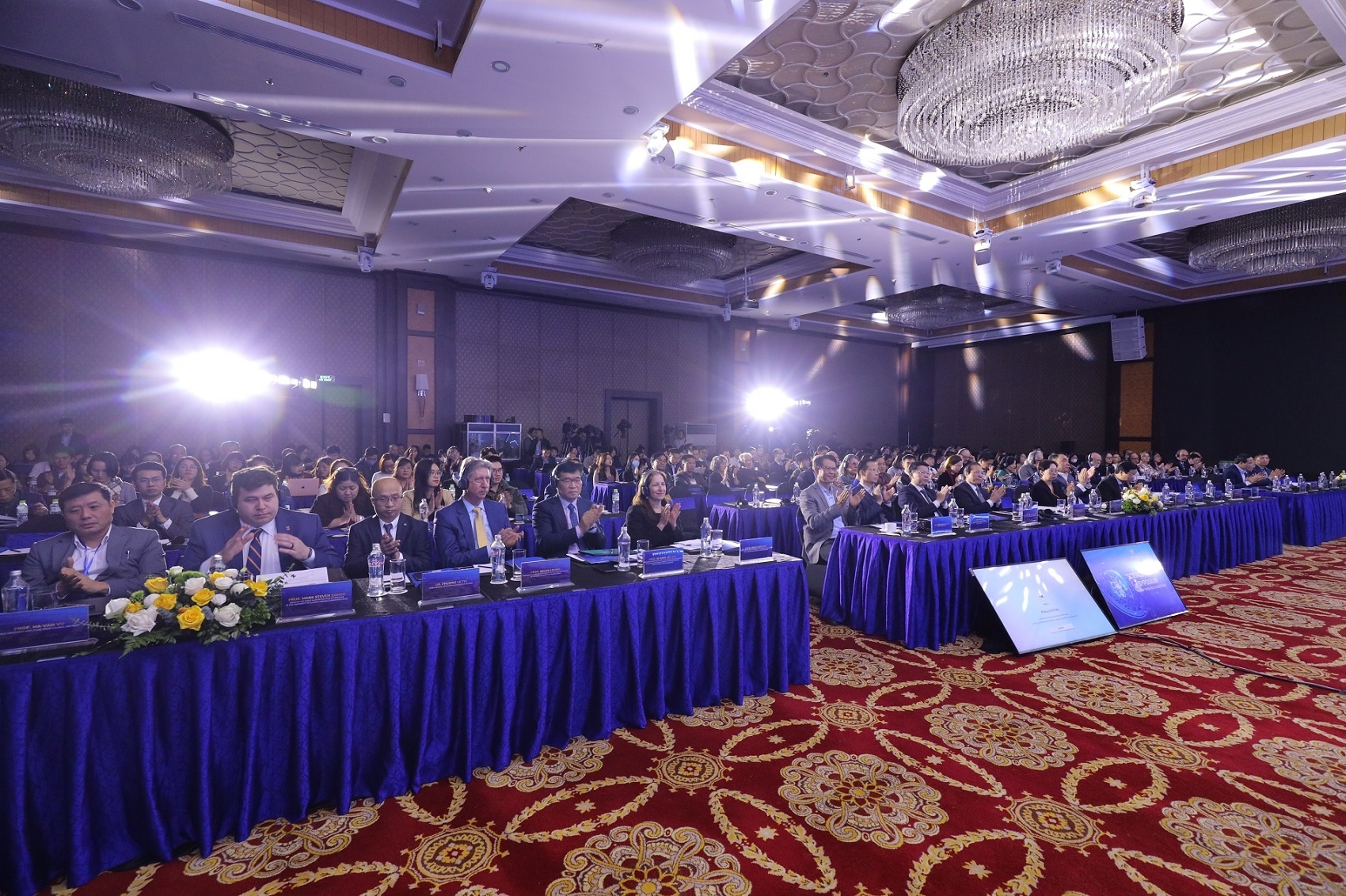 Giai thuong VinFuture anh 3