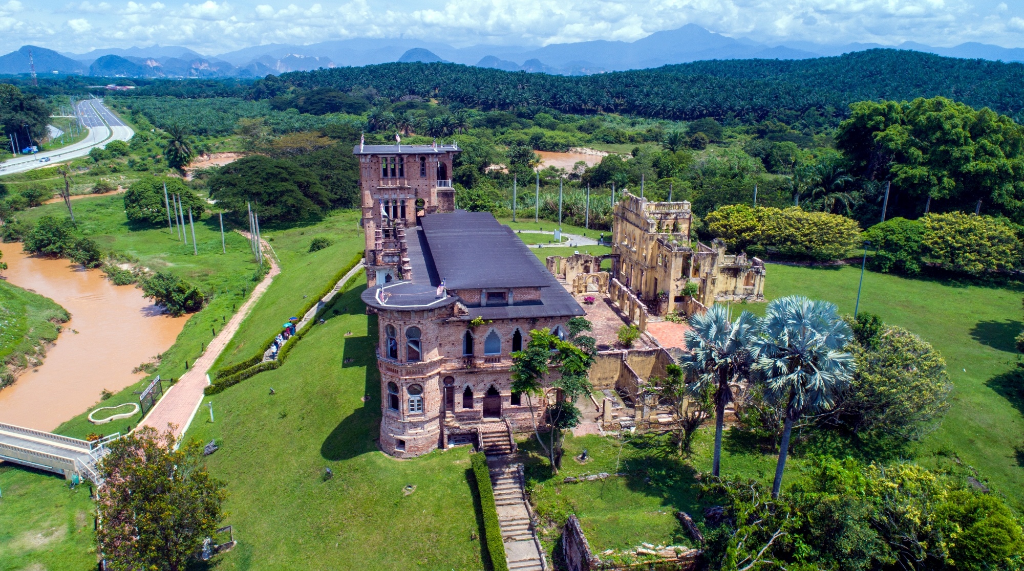 Du lich Perak anh 10