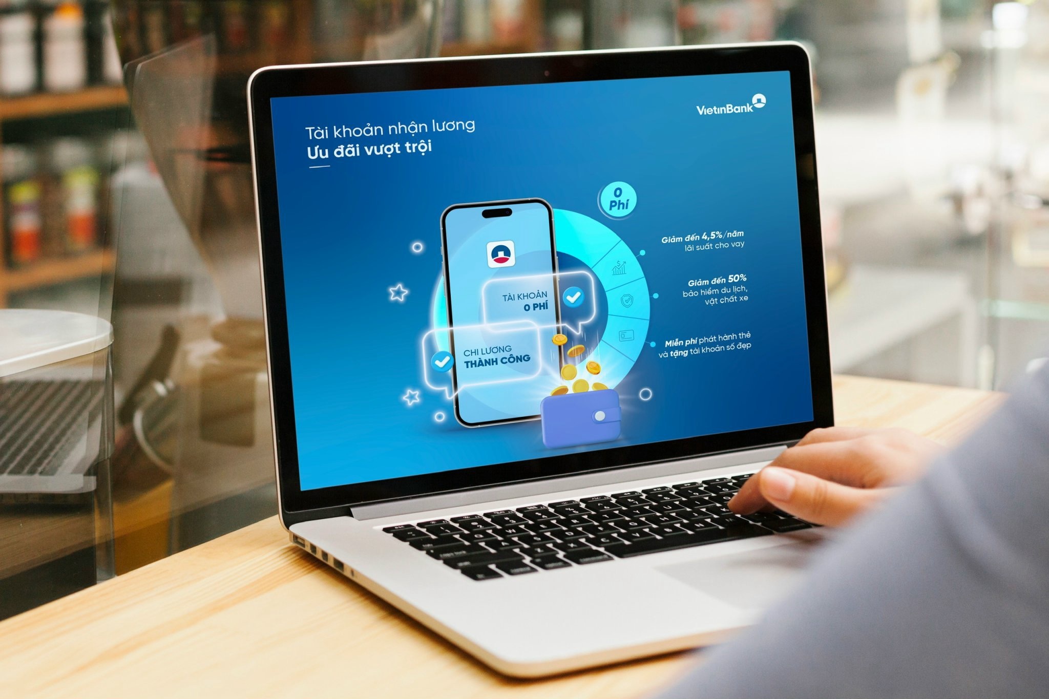 VietinBank trien khai 'Tai khoan nhan luong - Uu dai vuot troi' hinh anh