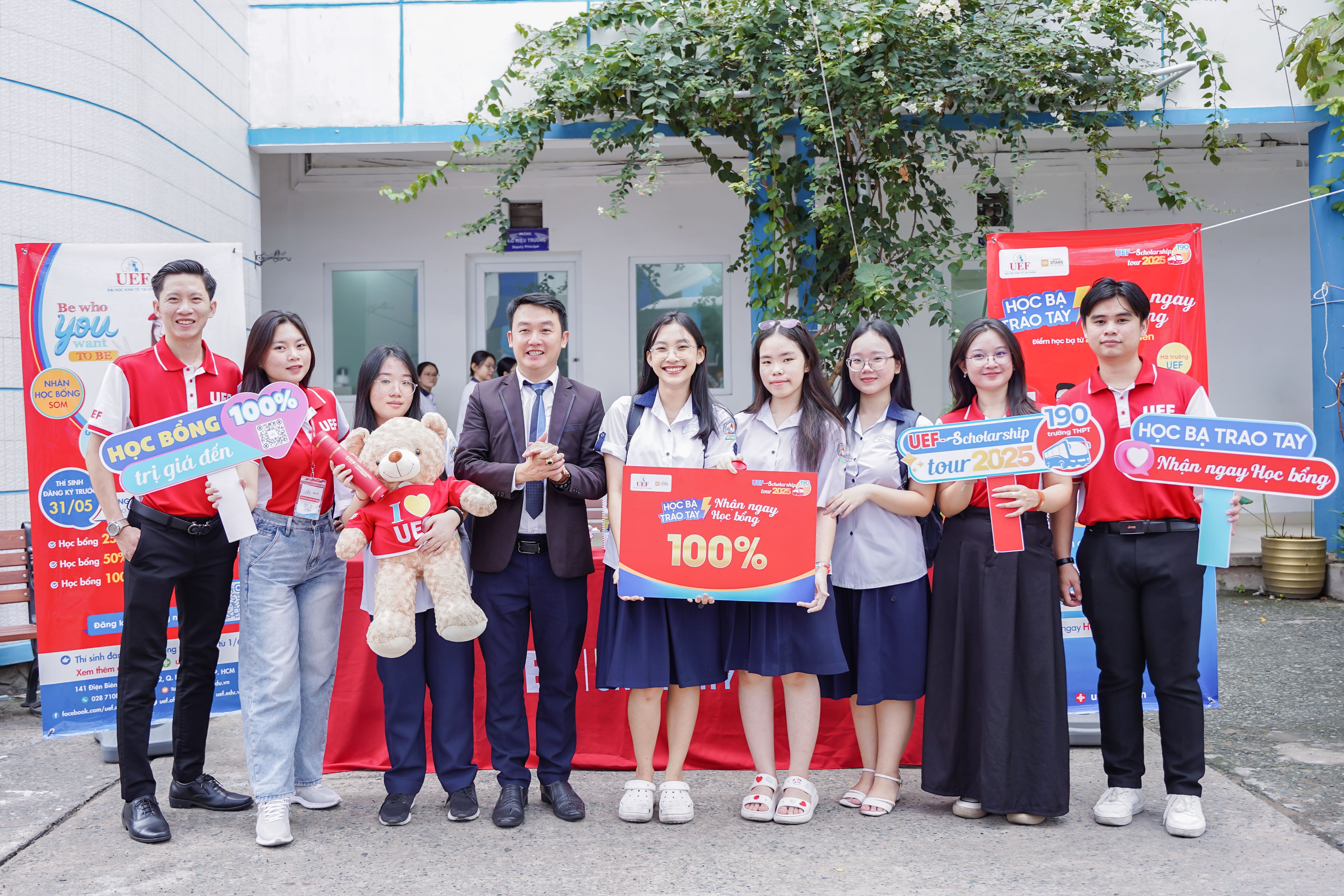 UEF anh 5