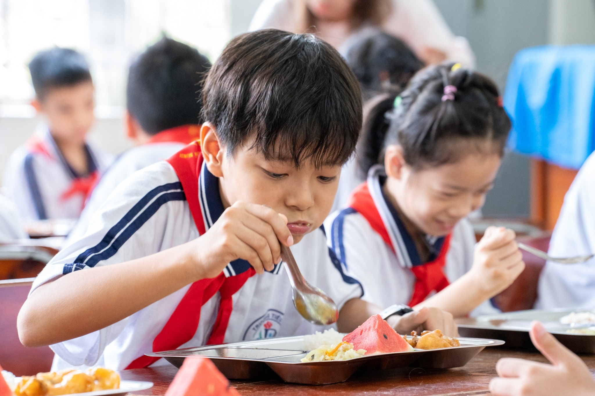 Tang cuong vi chat - tiep nang luong cho con but pha trong hoc tap hinh anh