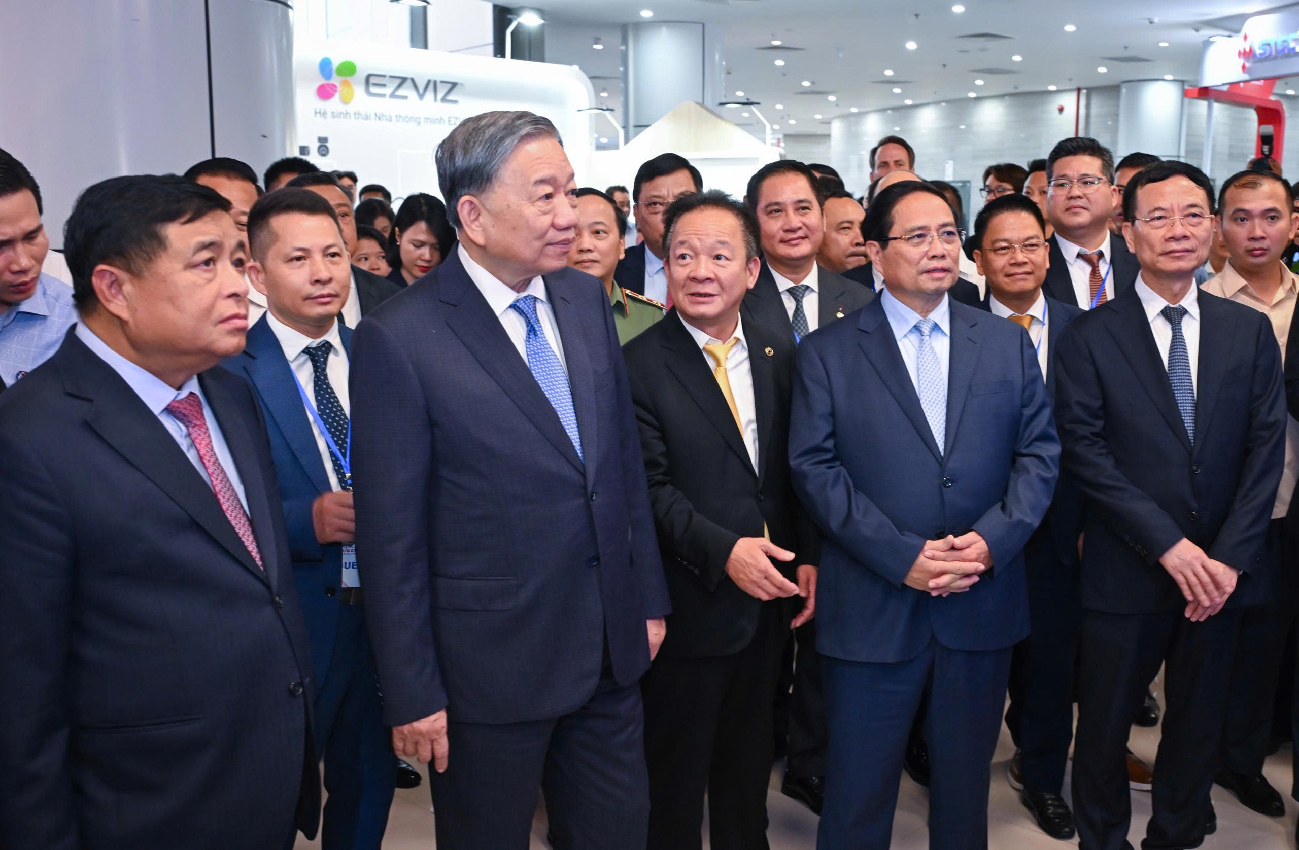 T&amp;T Group anh 3