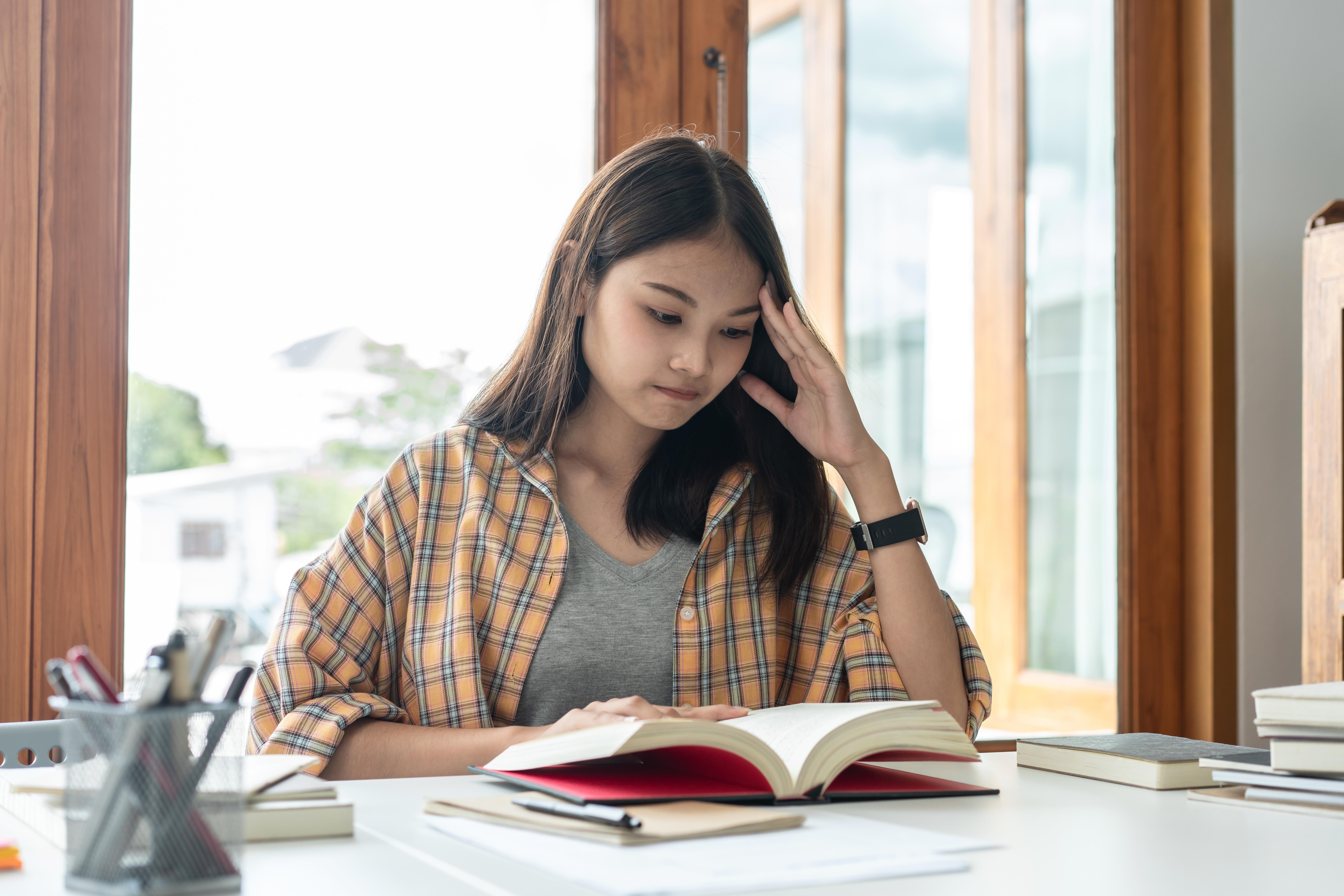 Sinh viên quá tải vì mắc kẹt giữa hàng trăm lựa chọn công việc