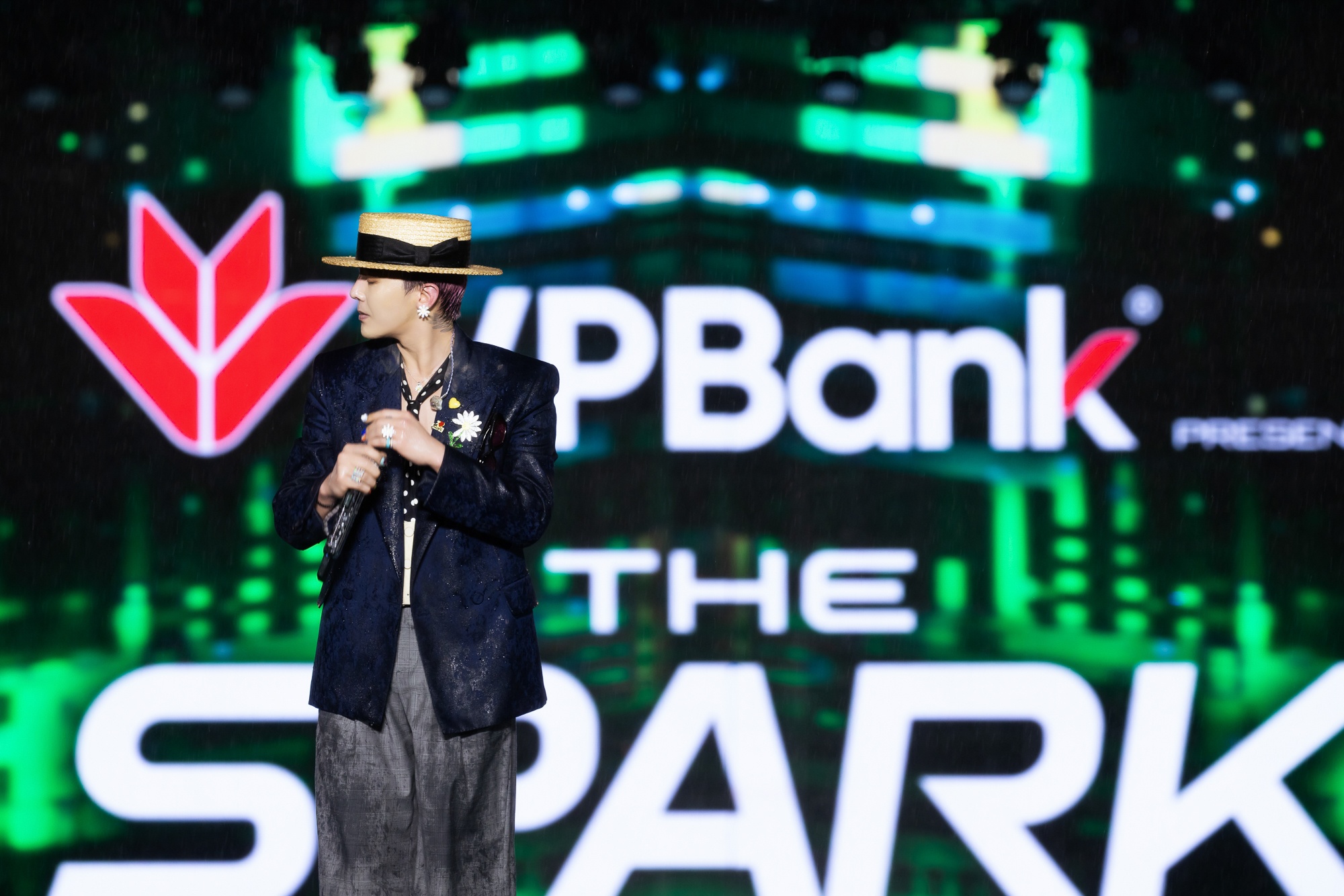 Thẻ VPBank mở lối đặc quyền cho fan K-pop Việt ở concert