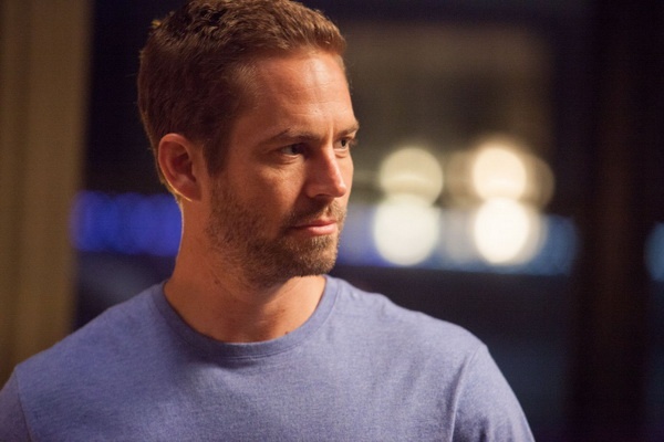‘Brick Mansions’ - Loi chia tay den tu Paul Walker hinh anh