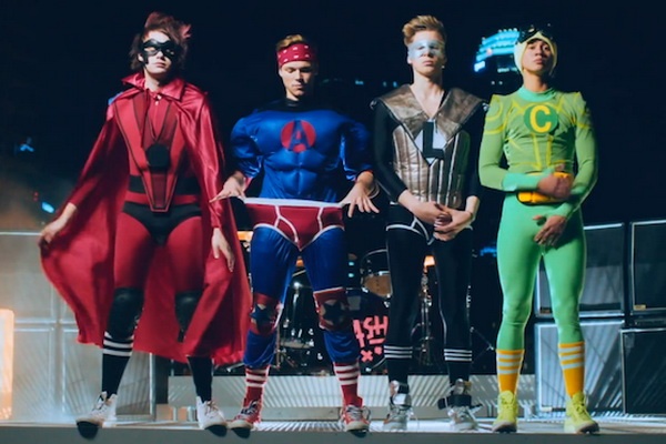 Video clip 'Don't Stop' cua 5 Seconds of Summer hinh anh