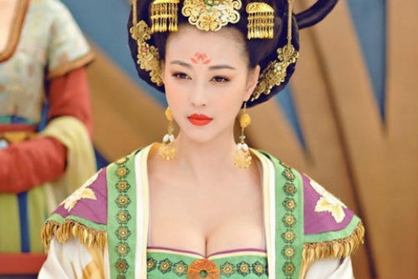 Dan my nhan' Vo Tac Thien' gay choang vi do sexy hinh anh