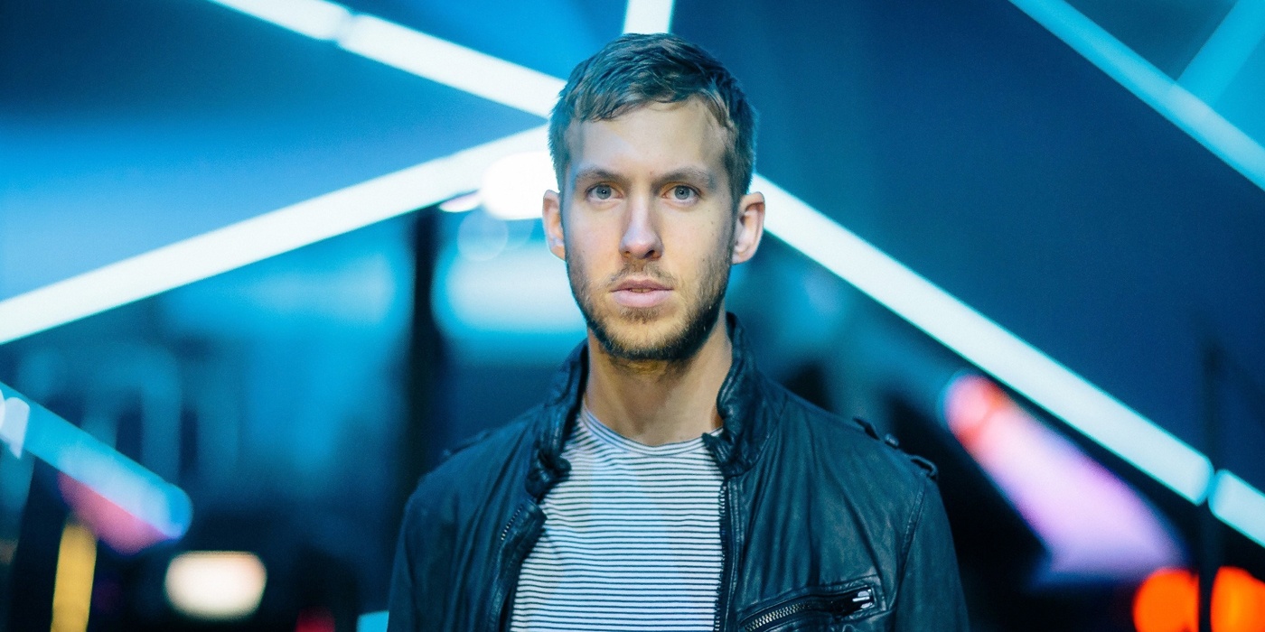 Calvin Harris - Nhân viên xếp hàng: Vào năm 2007, người hâm mộ có thể bắt gặp DJ này đang bày hàng lên giá khi anh còn làm việc tại chi nhánh Dumfries của thương hiệu bán lẻ Marks & Spencer. Album đầu tay của anh thực chất được sáng tác và sản xuất trong studio tại gia giữa những ca làm việc ở đó.