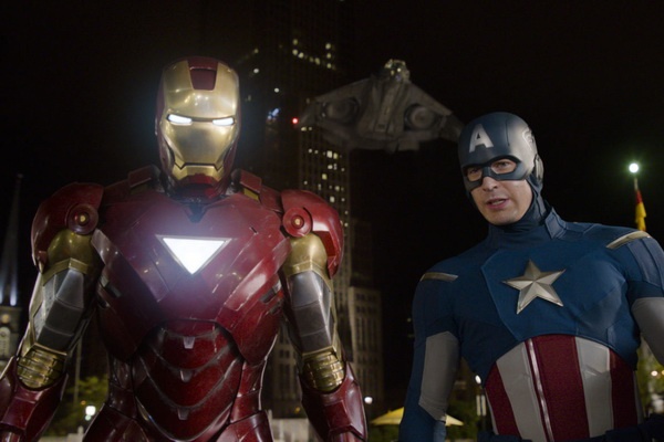 4 vu lum xum hau truong cua cac phim bom tan Marvel hinh anh