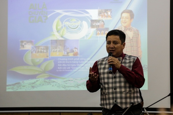 Di tim chuyen gia 'Song xanh' cung danh hai Chi Trung hinh anh