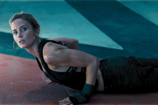 Emily Blunt moi la ngoi sao cua ‘Cuoc chien luan hoi’ hinh anh