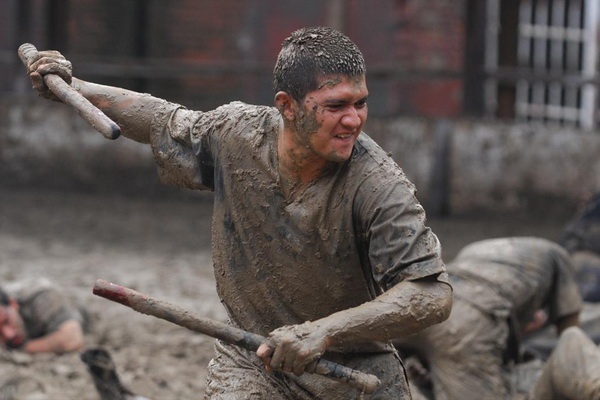 Bom tan hanh dong ‘The Raid 2’ dam mau ngoai suc tuong tuong hinh anh