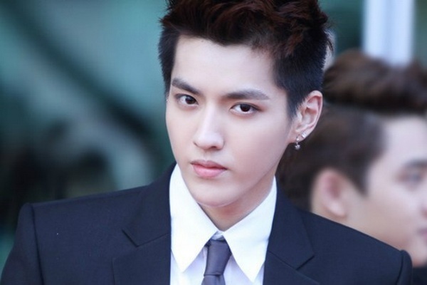 Kris (EXO) lan san thi truong Trung Quoc hinh anh