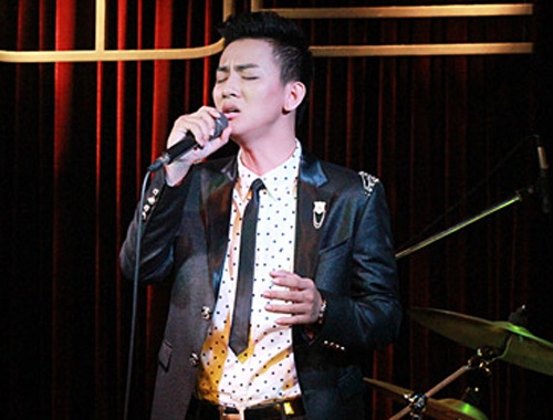 Hoai Lam song ca voi fan 