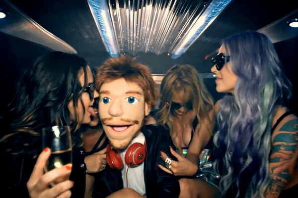 Ca khuc 'Sing' cua Ed Sheeran hinh anh