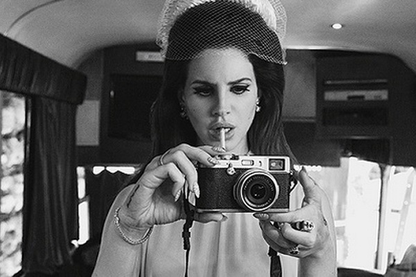 Album moi cua Lana Del Rey an khach nhat nuoc Anh hinh anh