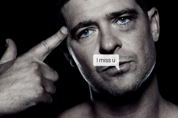 Robin Thicke hung bao du luan vi video clip moi hinh anh